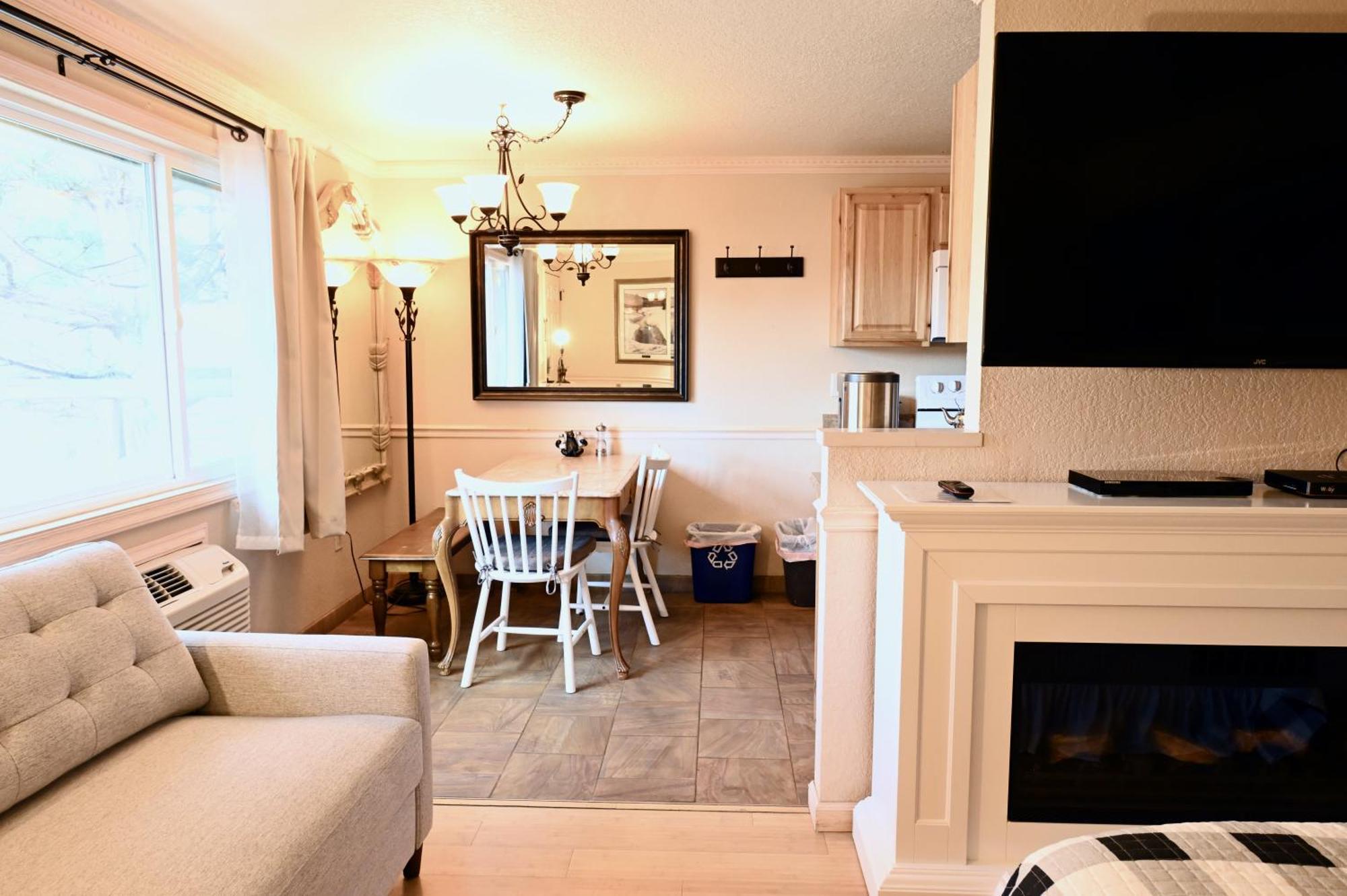 Yellowstone Gateway Inn Gardiner Εξωτερικό φωτογραφία